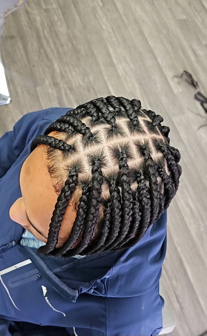Lush Beauty Salon - braids style